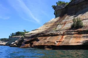 painted rocks boat cruise