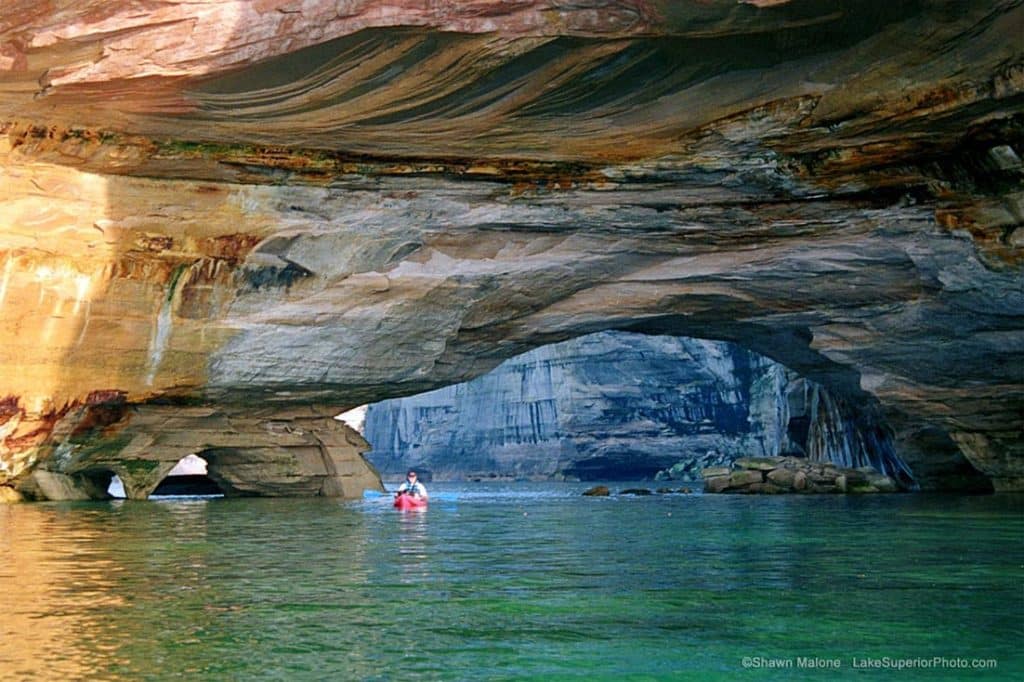 discover-pictured-rocks