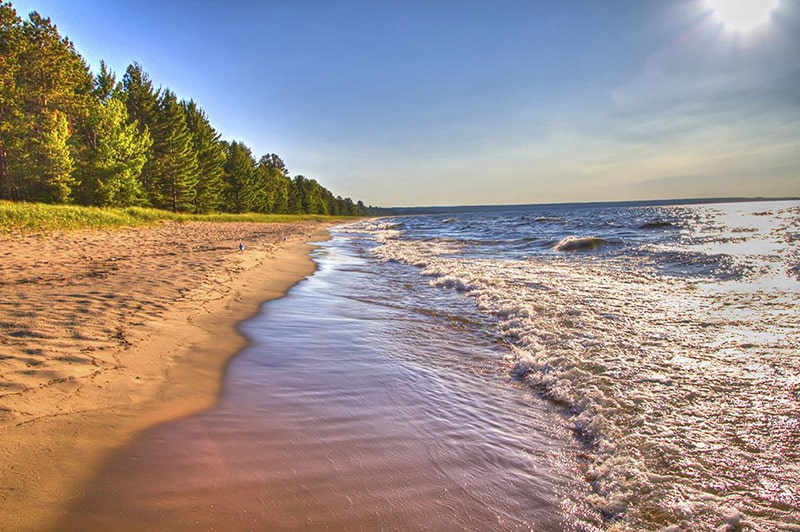 autrain-beach-image