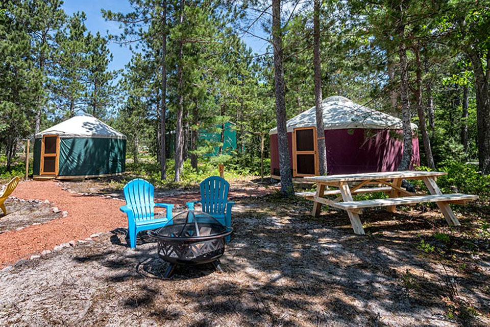au-train-beach-yurts